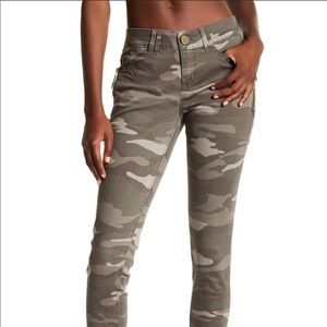 Democracy Ab Technology camo jeans. Size 12